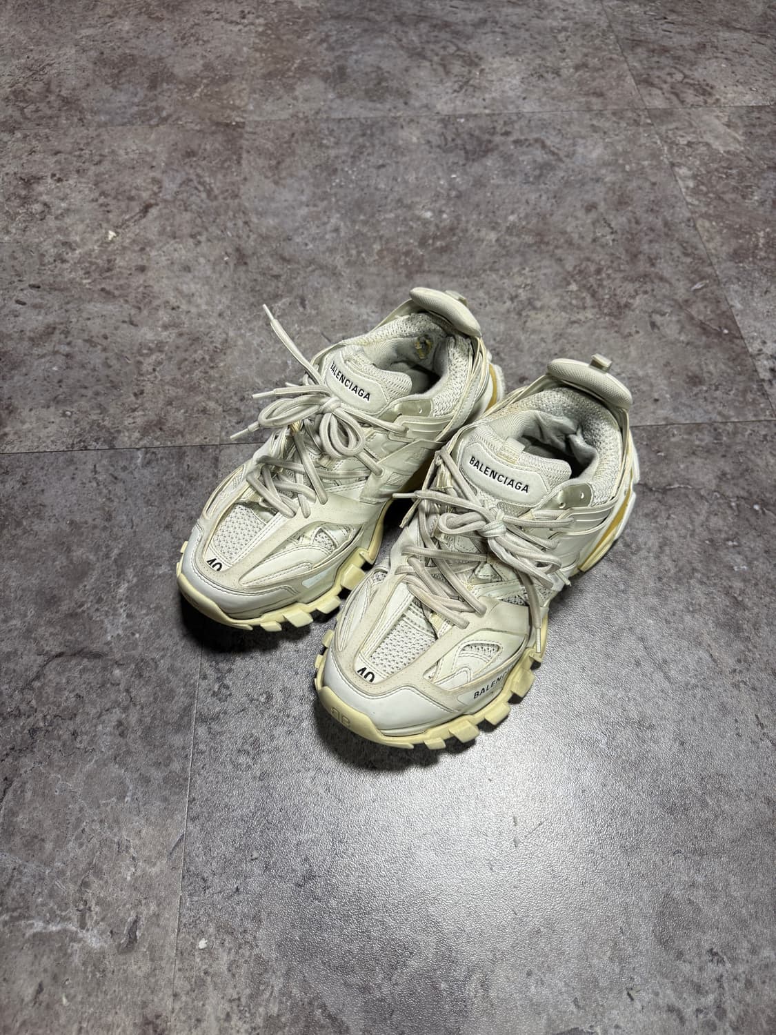 발렌시아가 트랙 40 상품이미지1