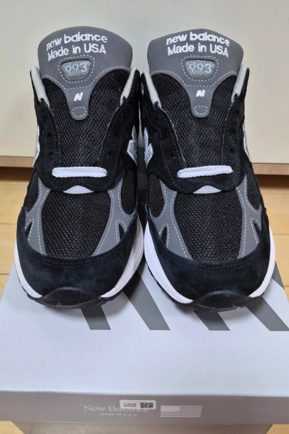 (1회실착)뉴발란스 993 블랙 275mm 상품이미지1