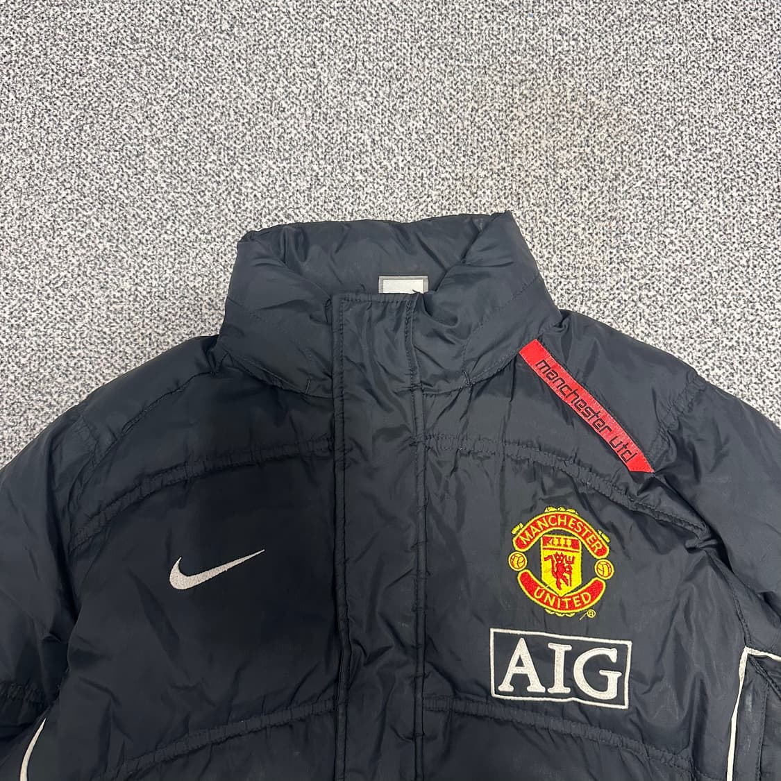 나이키 맨유 AIG 패딩 상품이미지2