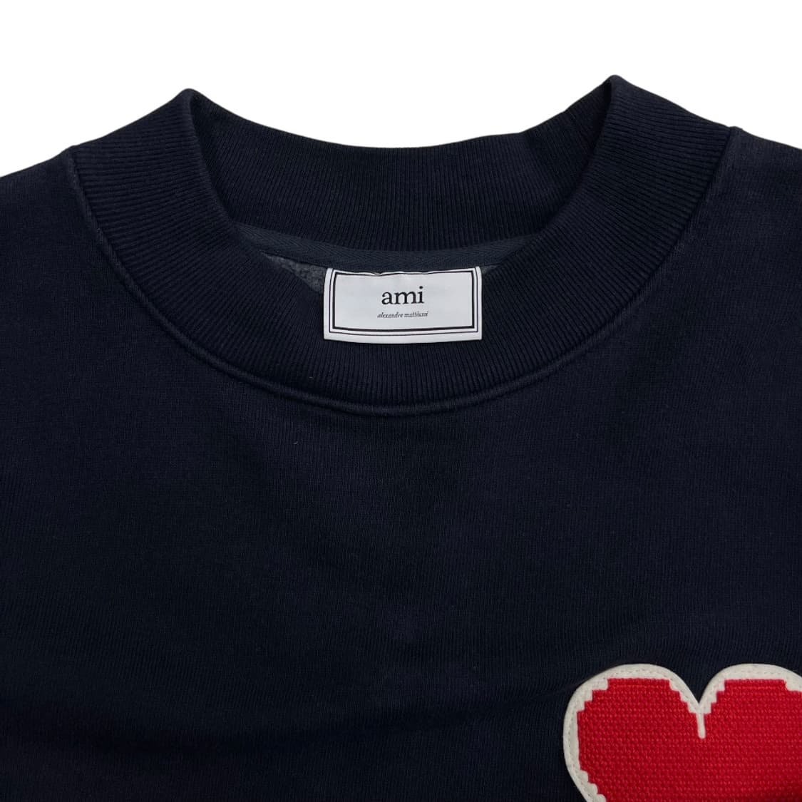 아미 레드 하트로고 네이비 맨투맨 상품이미지5