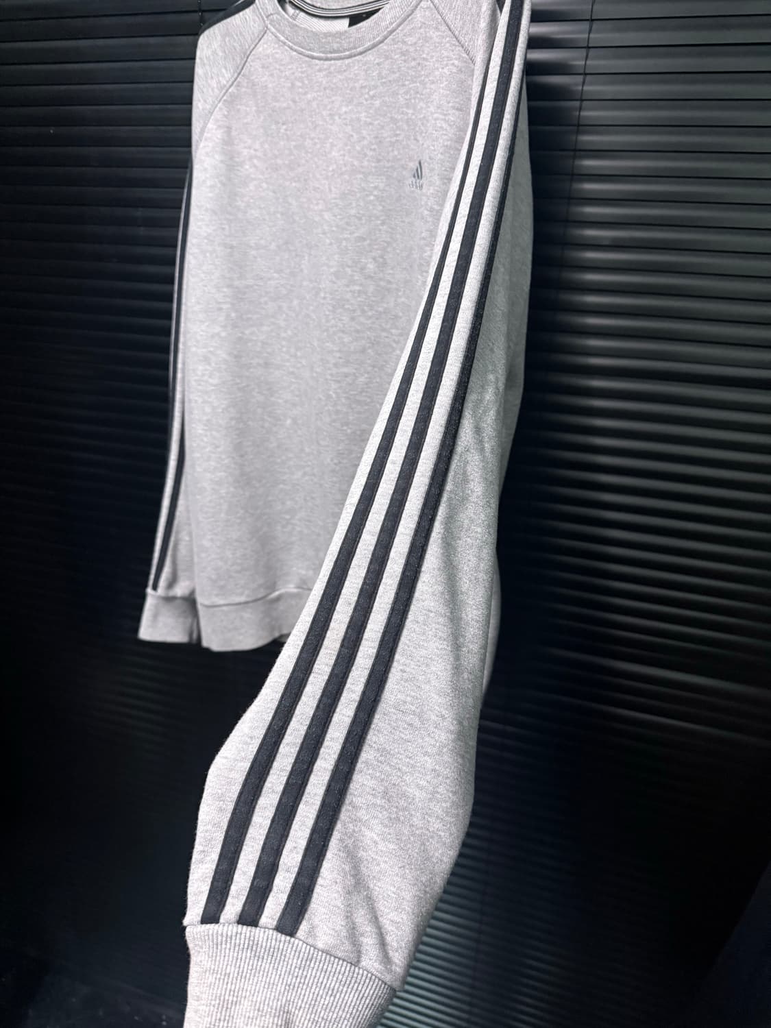 아디다스 에센셜 그레이 회색 블랙 스웻 셔츠 맨투맨 삼선 110 2XL 상품이미지4