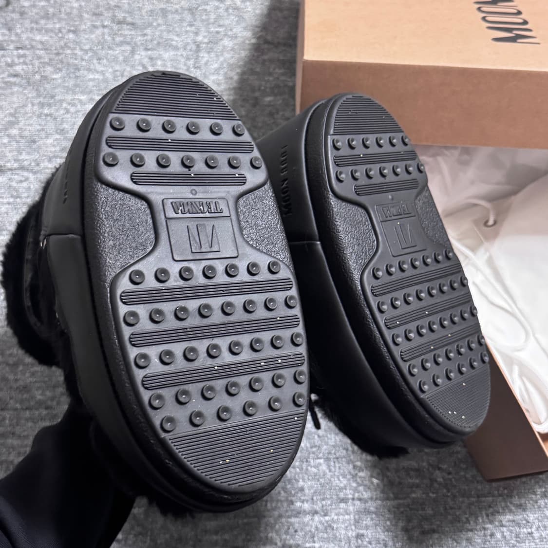 36-38 문부츠 아이콘 로우 폭스퍼 부츠 블랙 상품이미지4