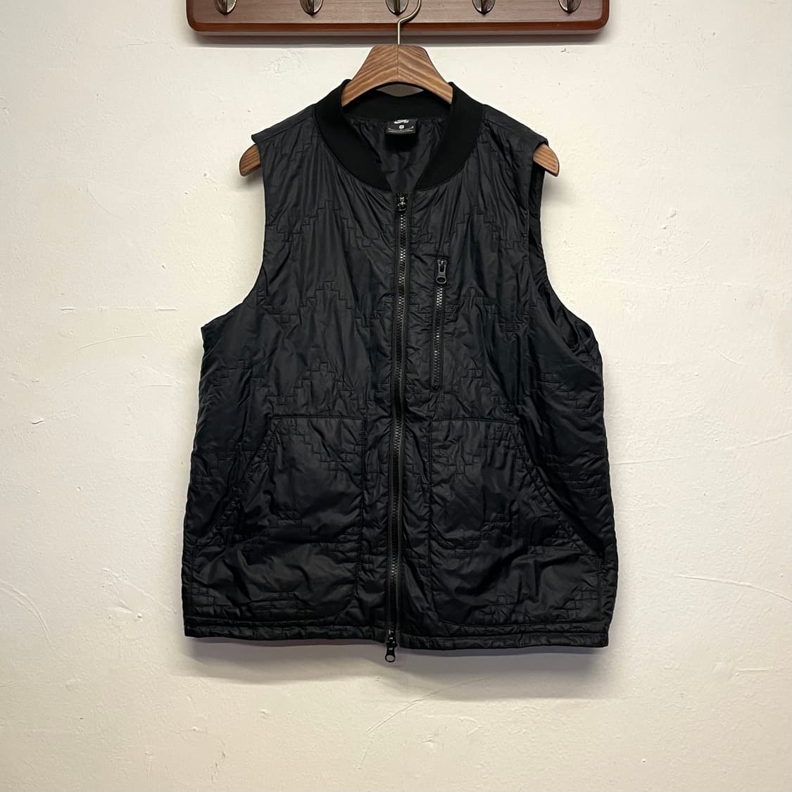 나이키 SB 러닝 블랙 패딩 베스트   상품이미지1