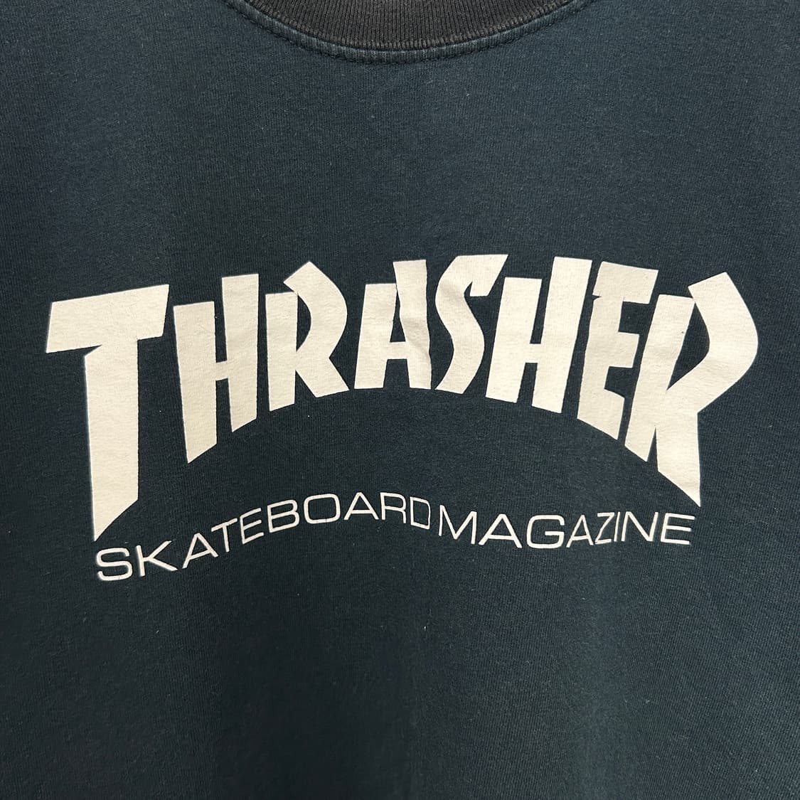 트래셔 아치로고 티셔츠 네이비 상품이미지4