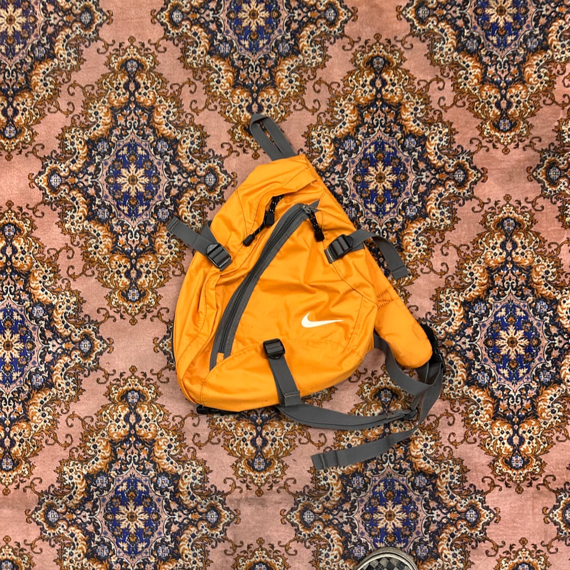 나이키 90s 슬링백 상품이미지2