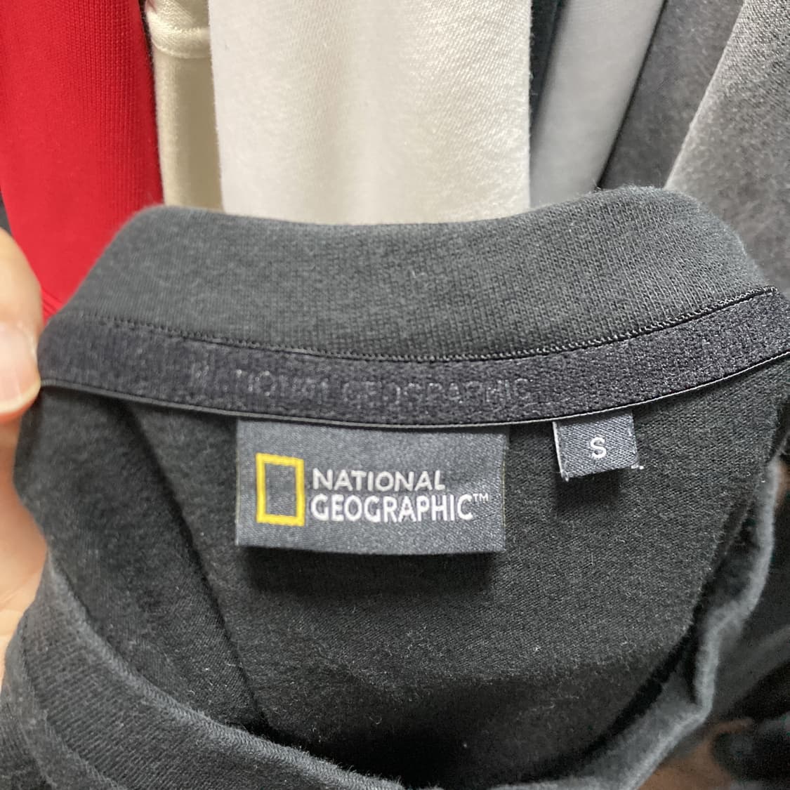 내셔널지오그래픽 남성라운드긴팔티 블랙 S 상품이미지4