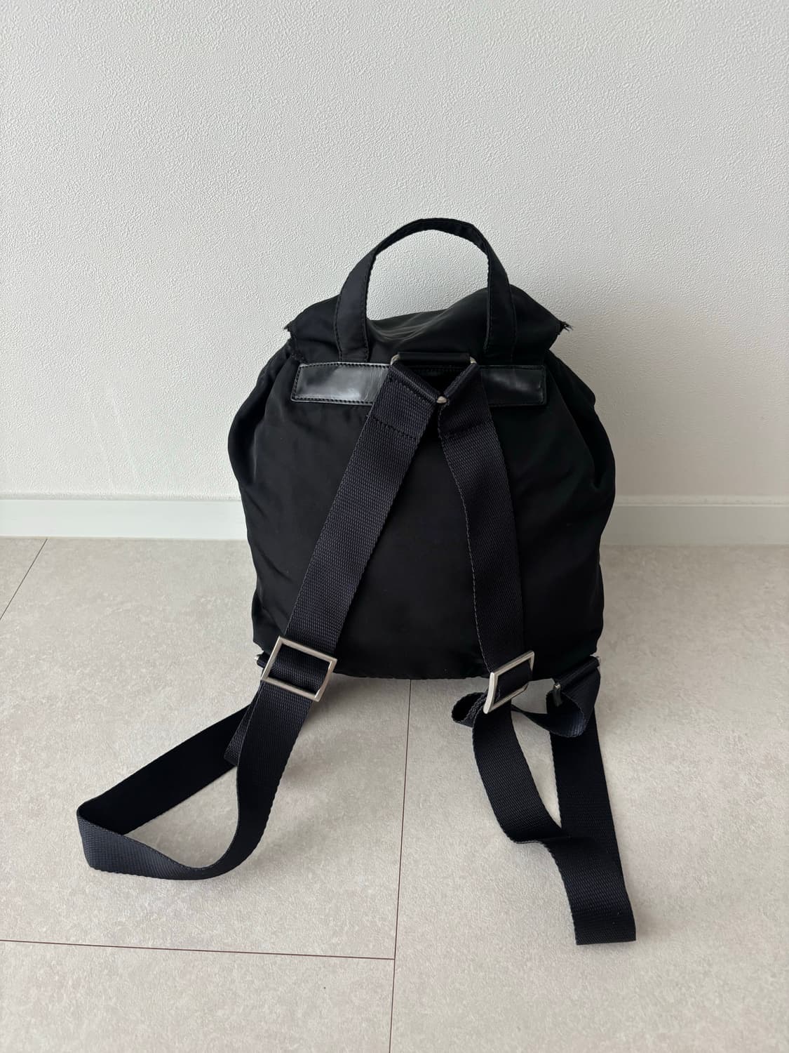 정품 프라다 블랙 나일론 백팩 스몰 빈티지 상품이미지2