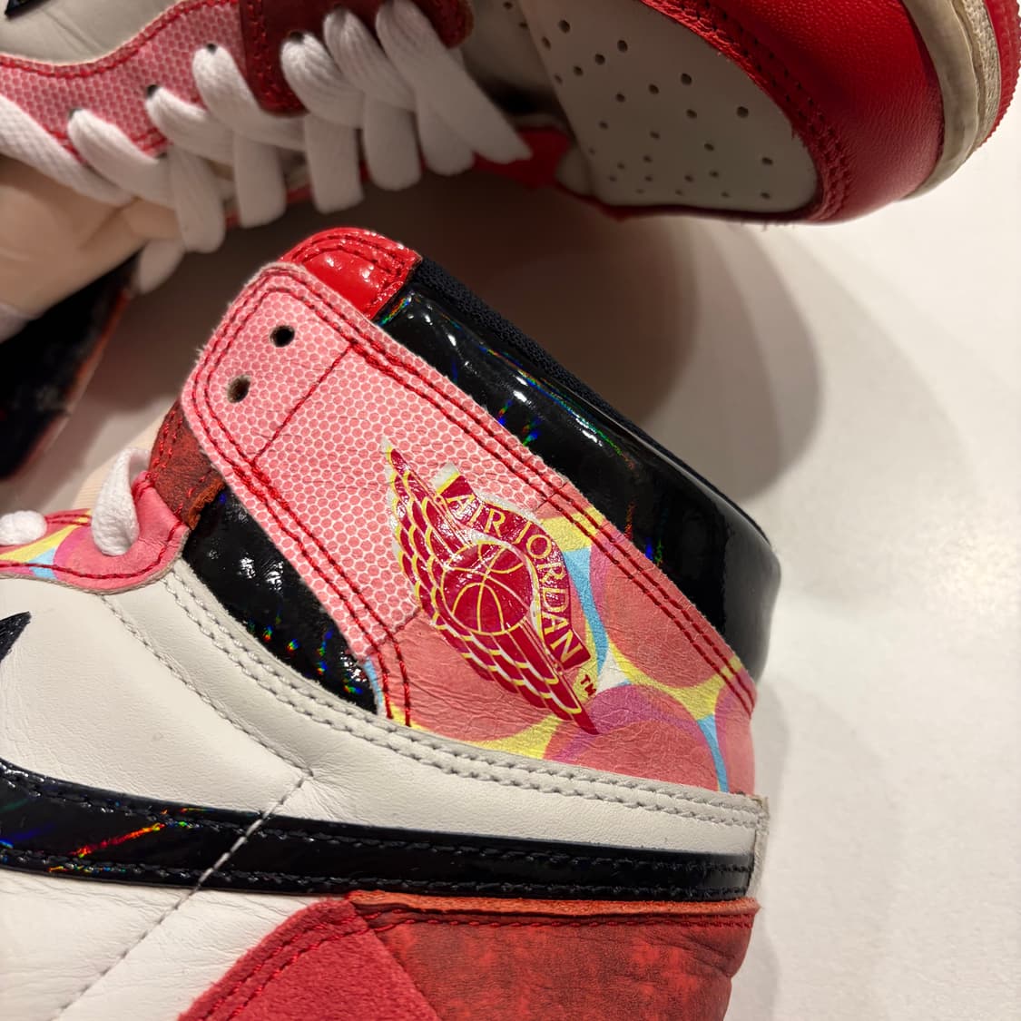 [270] 나이키 에어 조던 1 스파이더맨 하이 OG 레드 상품이미지3