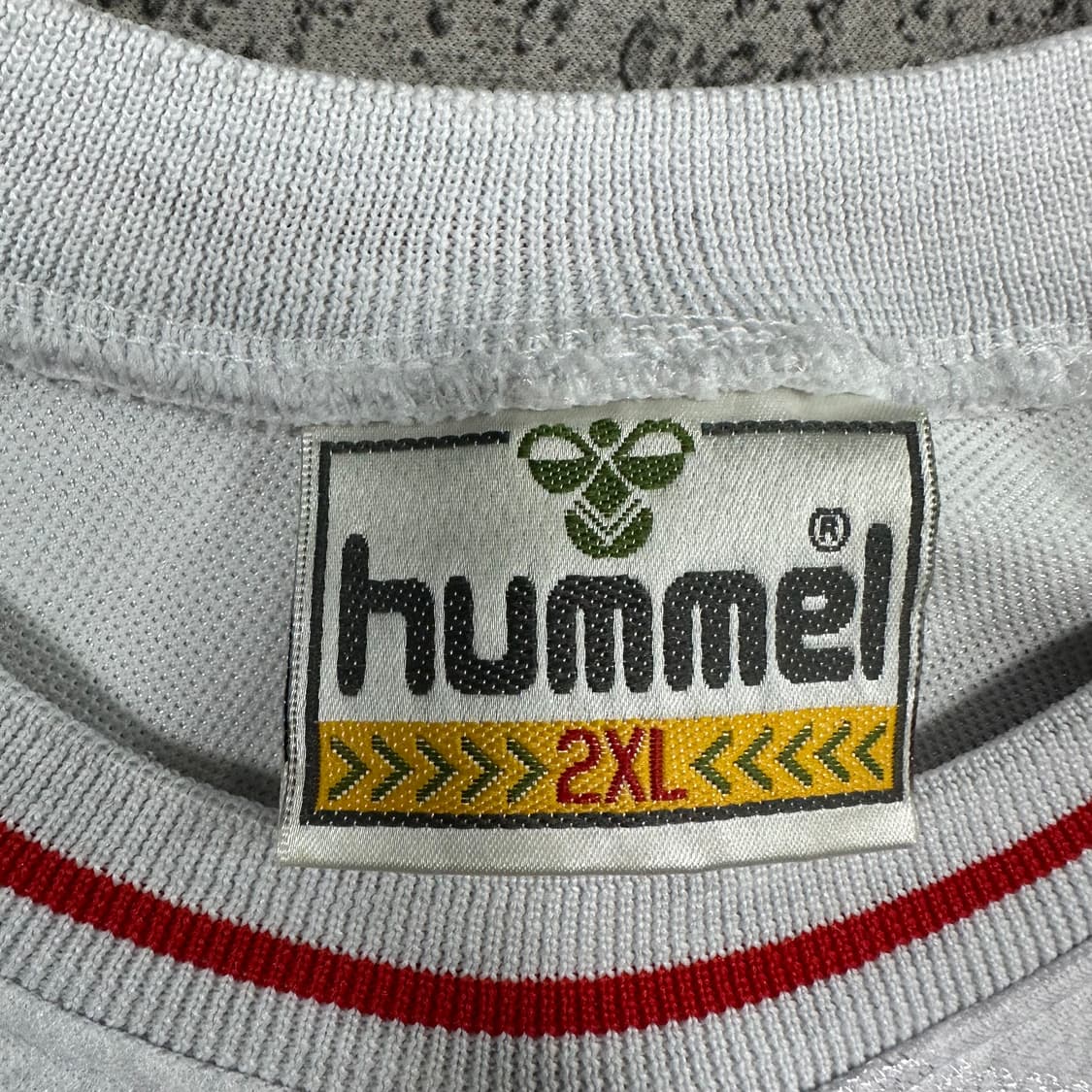 ✨ (바배) 험멜 화이트 레드 배색 맨투맨  상품이미지3