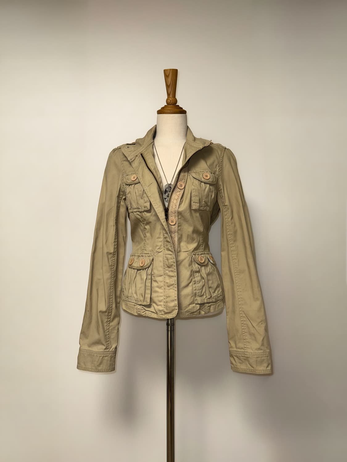 포켓 레이스 디테일 베이지 와투케 자켓 상품이미지3