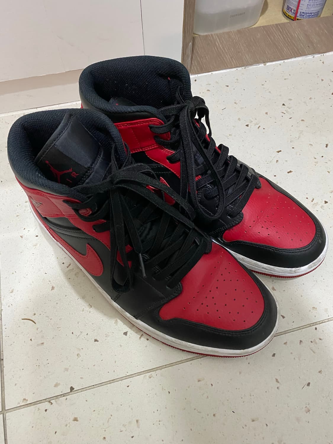 나이키 조던1 미드 브레드 285 상품이미지2