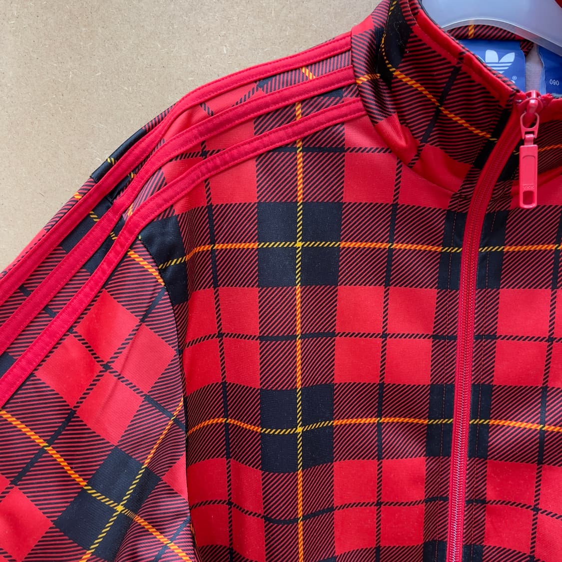 아디다스 파이어버드 타탄체크 트랙탑 상품이미지4