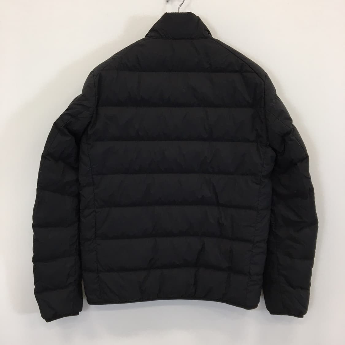 유니클로 울트라라이트다운 패딩 M 블랙  상품이미지4