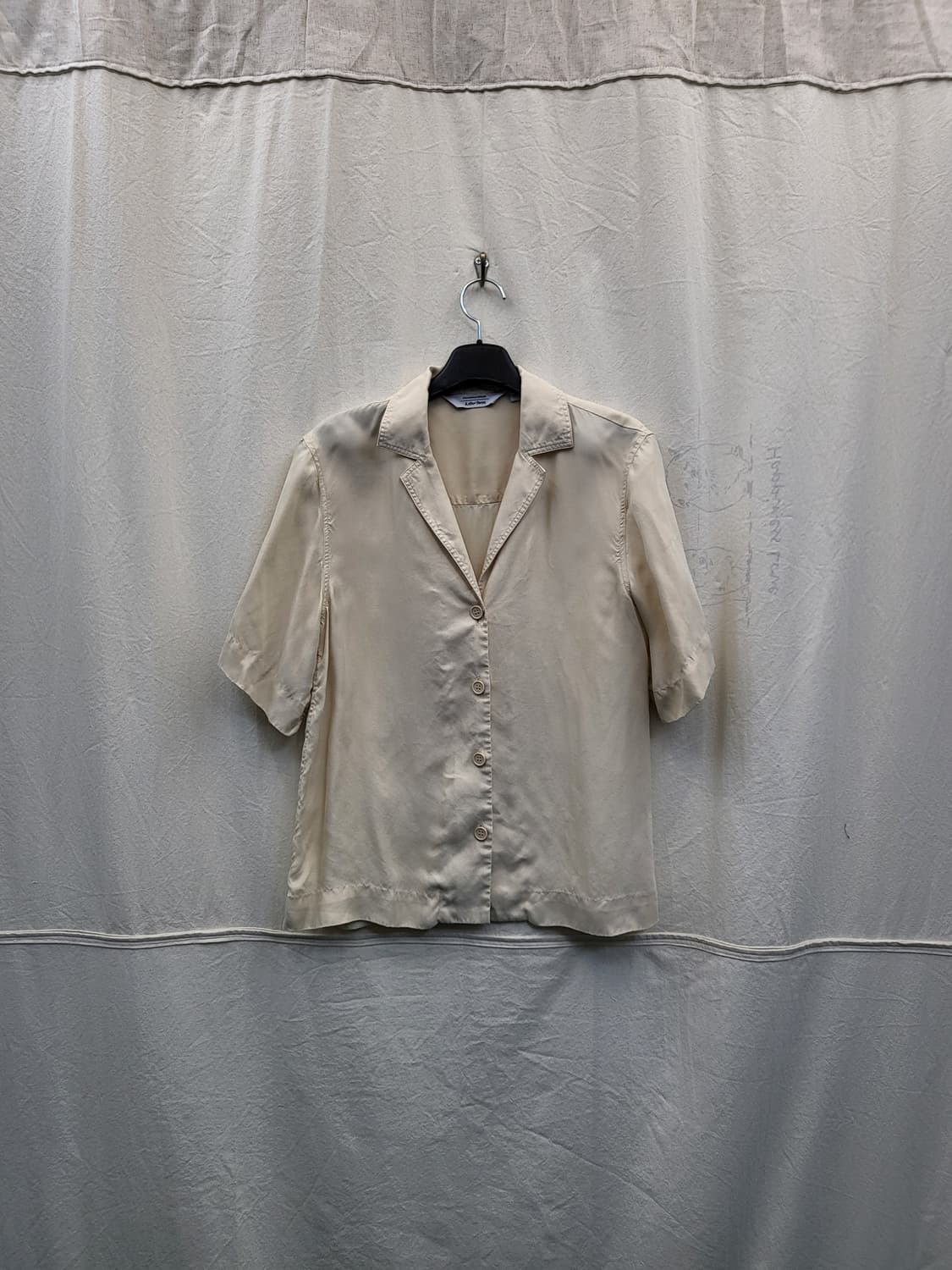 앤아더스토리즈 아이보리 반팔 셔츠 상품이미지1