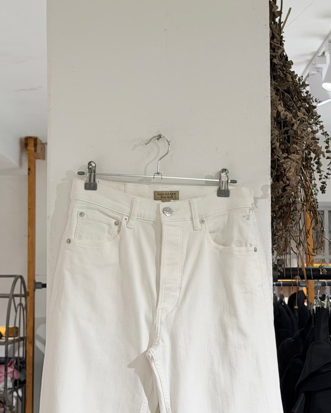 버버리 화이트 브릿 스트레이트 진 상품이미지2