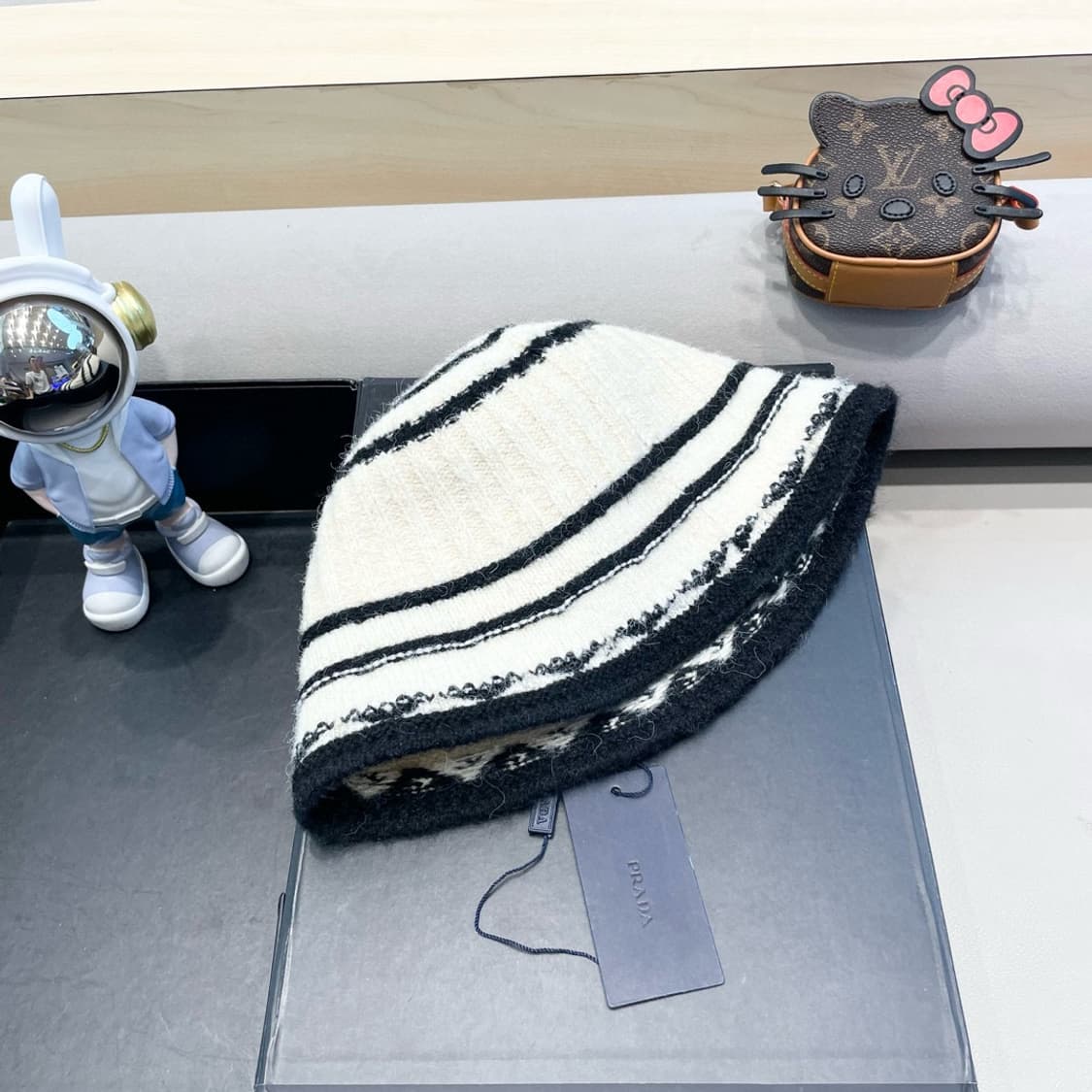 프라다 가을 겨울 모자
 상품이미지2