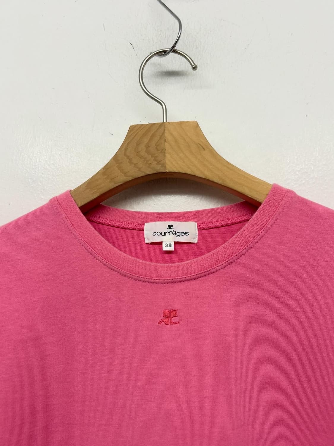 빈티지 꾸레쥬 로고 핑크 티셔츠 상품이미지2
