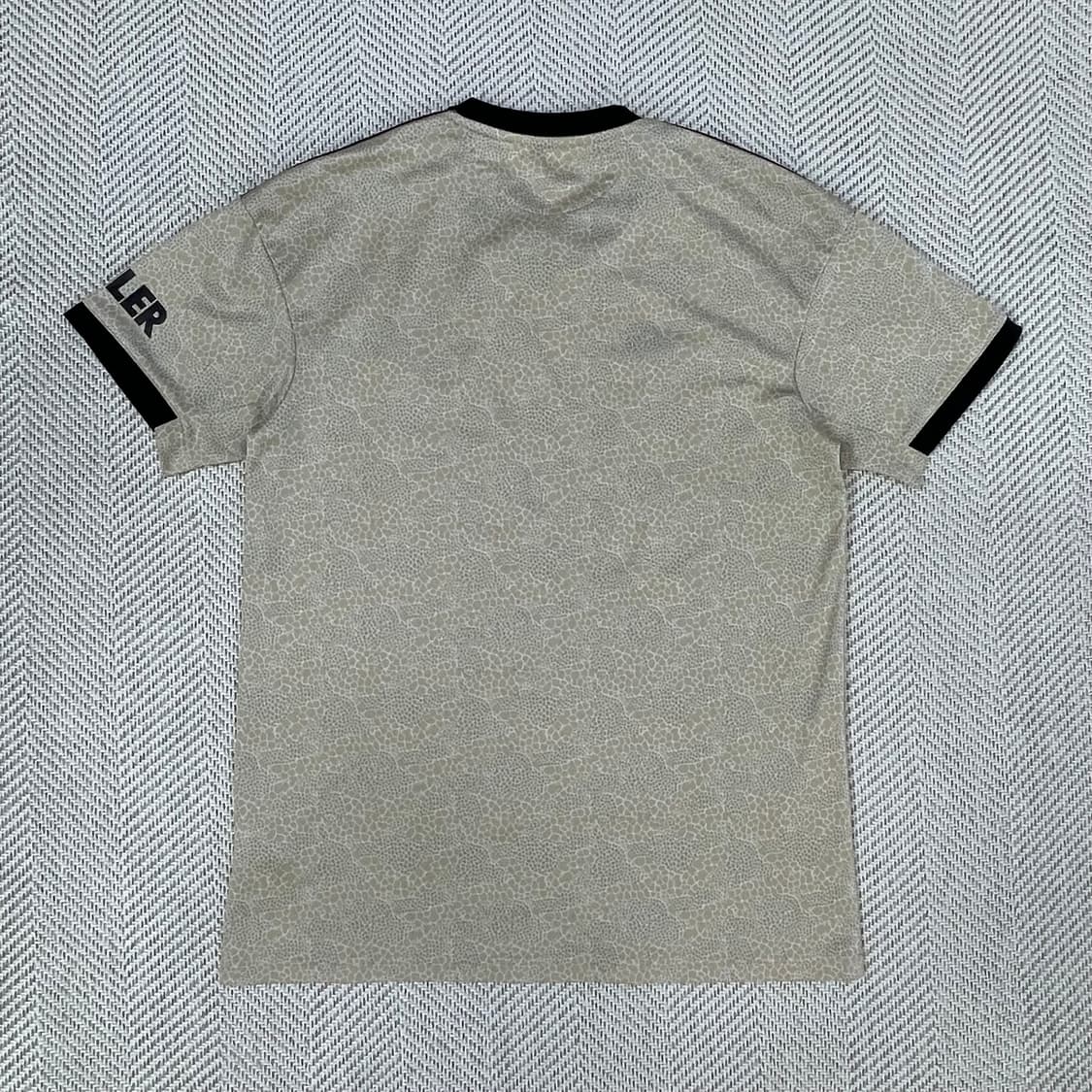 아디다스 맨유 2XL 유니폼 상품이미지2