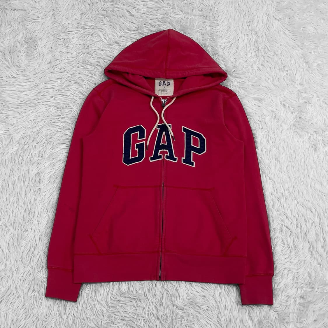 갭 Gap 스펠 로고 후드집업 레드 상품이미지2