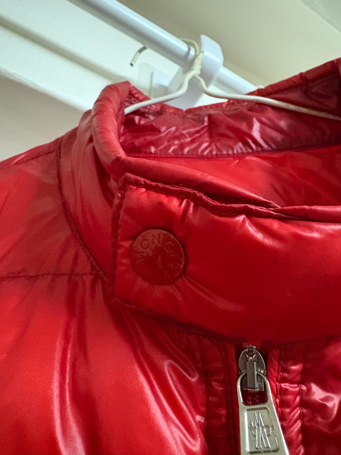 몽클레어 버건디 바이커 패딩 상품이미지4