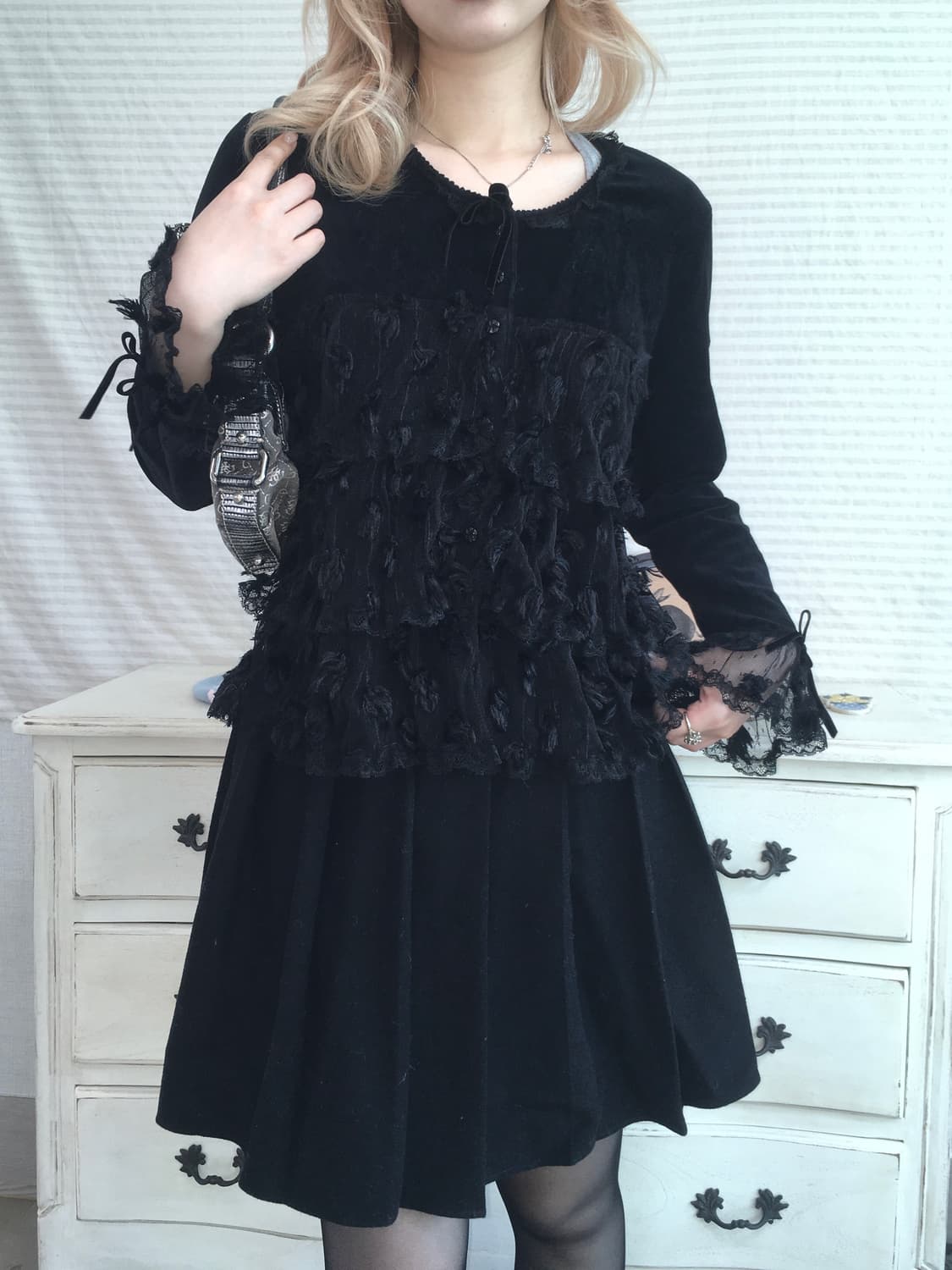 black velour fringe lace cancan blouse 상품이미지2