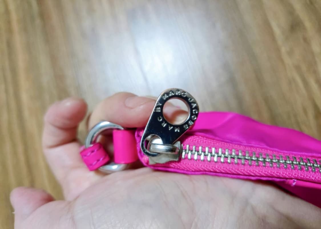 마크 바이 마크 제이콥스 프레피 나일론 크로스바디 백 [정품 미사용]
 상품이미지3