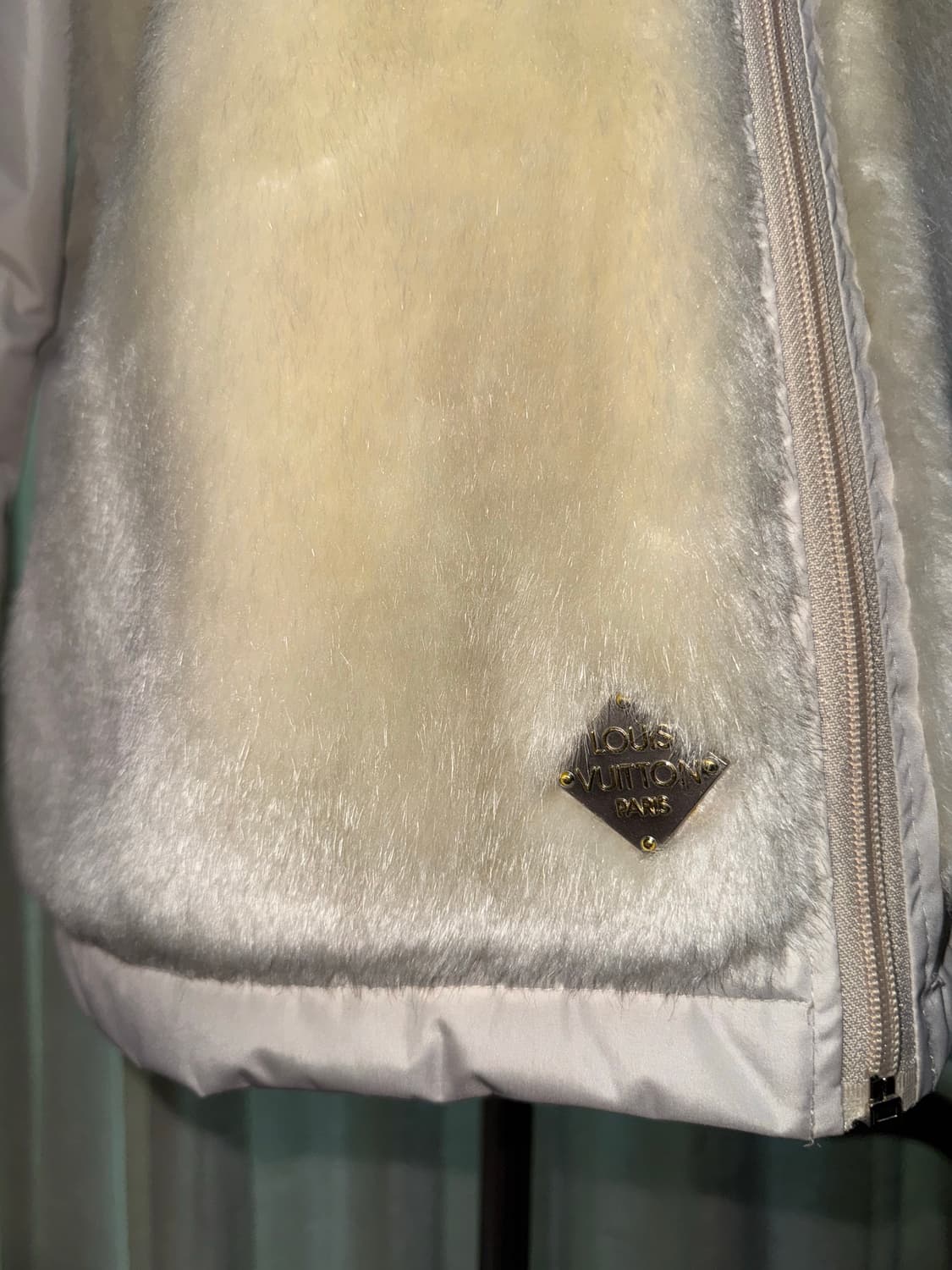 Louis Vuitton fur jacket 상품이미지3