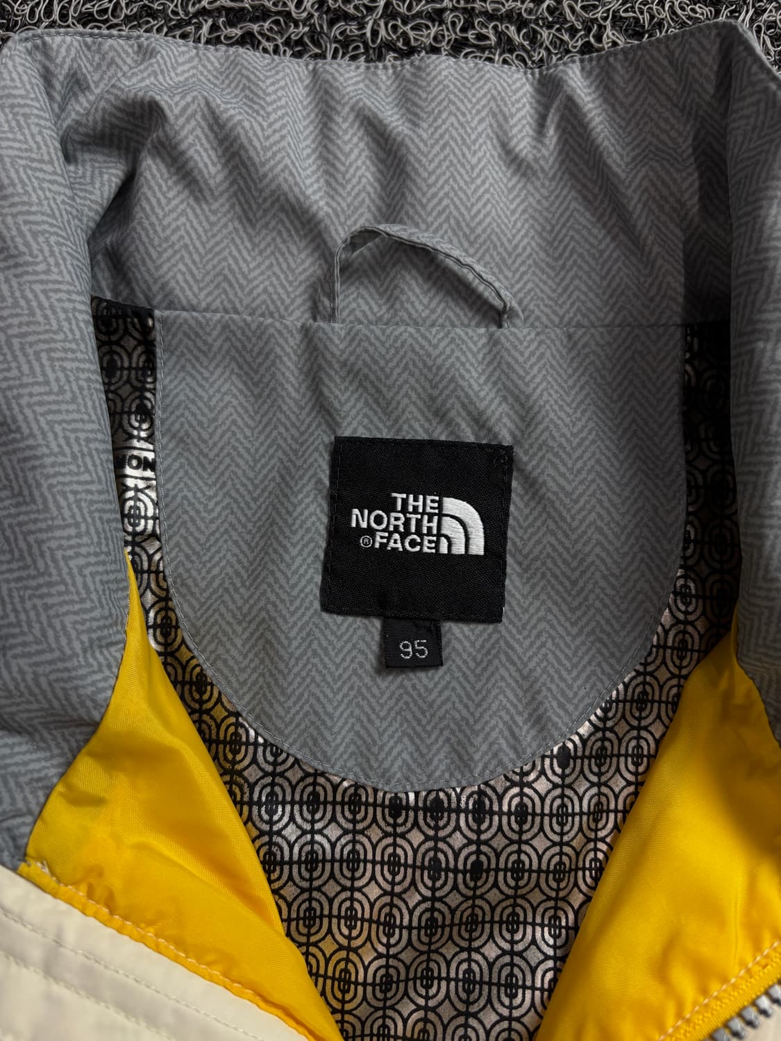 노스페이스 하이벤트 테크웨어 배색 마운틴 자켓 1757 상품이미지3