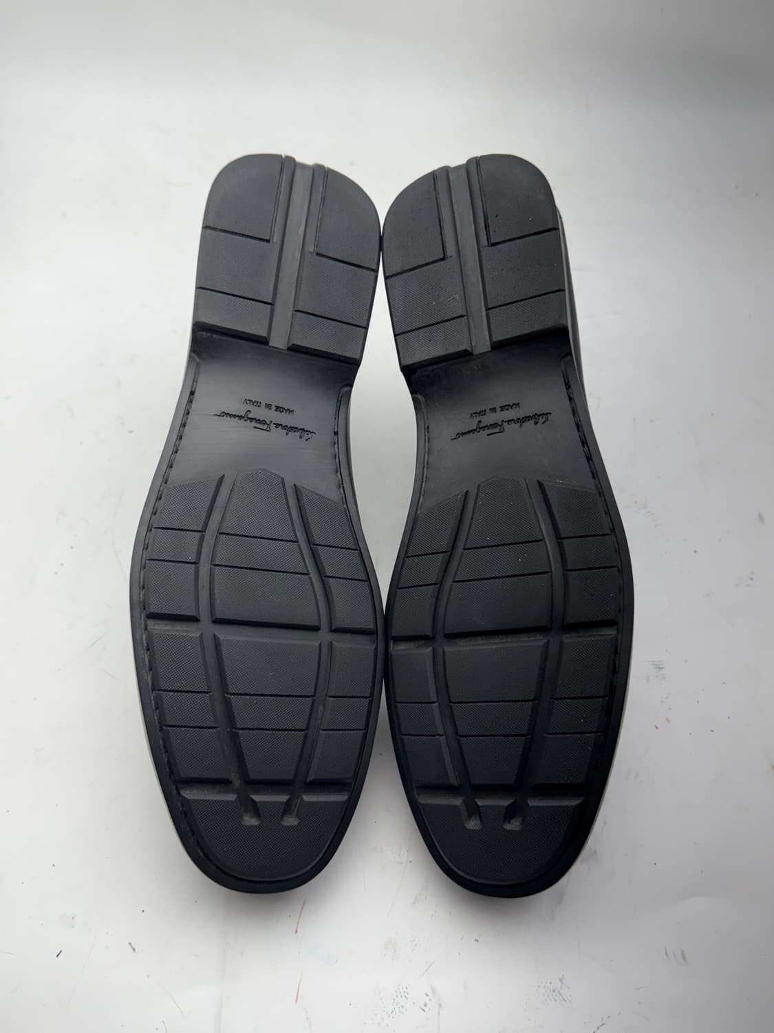 정품)페라가모255 상품이미지10