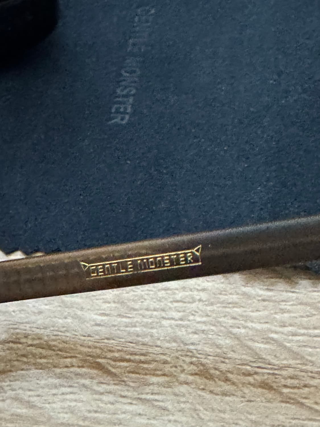 젠틀몬스터 TRAM R 안경 선글라스 상품이미지4