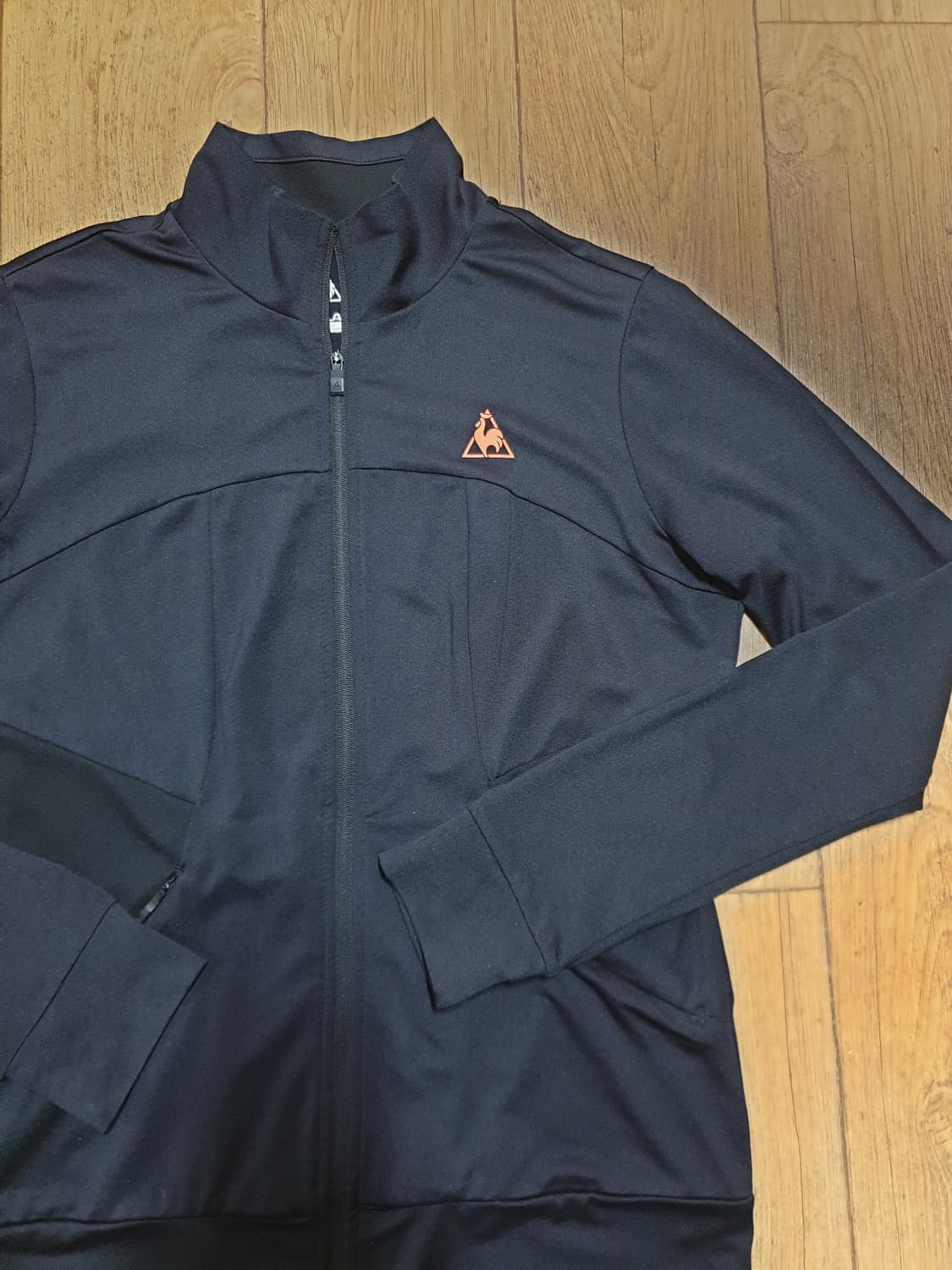 1079 르꼬끄 운동복 집업 90 사이즈입니다 상품이미지3