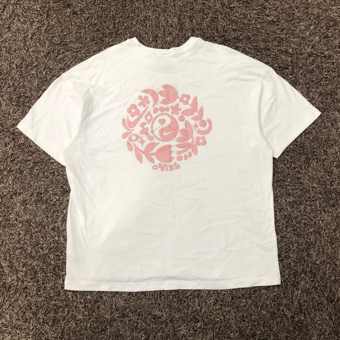 XL 나이키 공용 꽃무늬 로고 반팔 티셔츠 상품이미지1