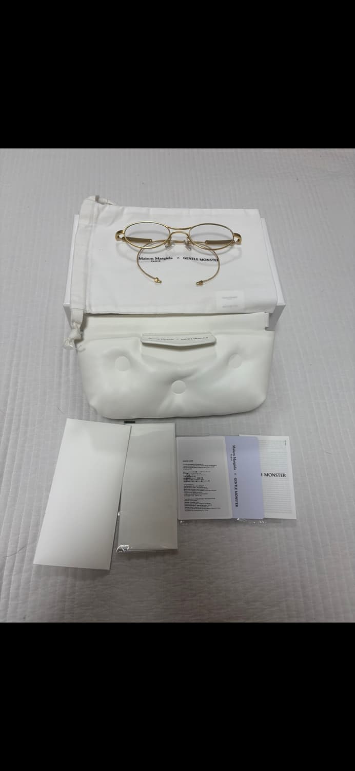 젠틀몬스터 마르지엘라 MM220 골드 안경 상품이미지3