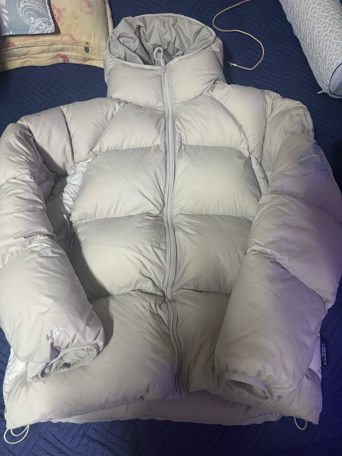 [XL] 팔라스 23fw 바라클라바 패딩 스톤 아르티카 상품이미지1