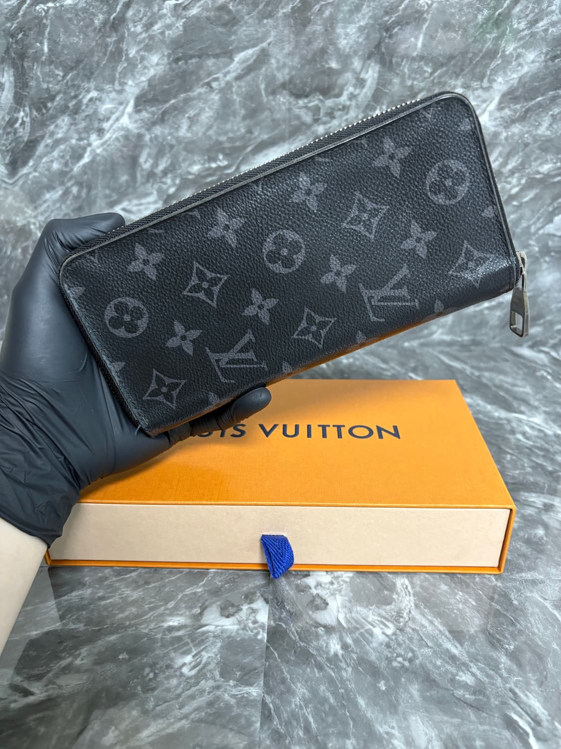 루이비통 이클립스 모노그램 지퍼돌이 장지갑 상품이미지2
