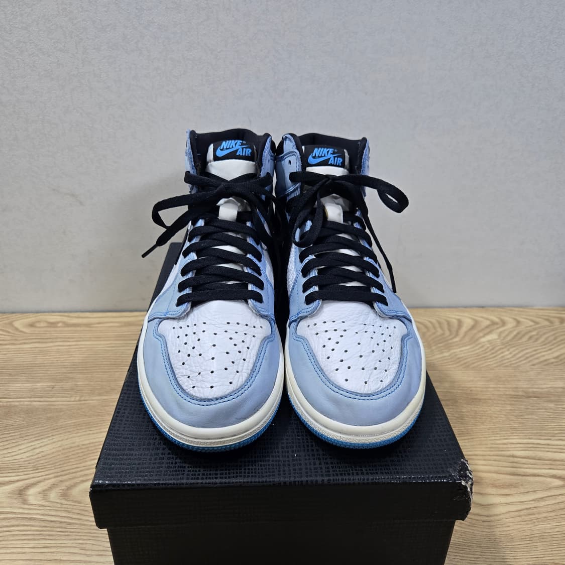 280 나이키 에어조던1 하이 OG 유니버시티 블루 상품이미지2