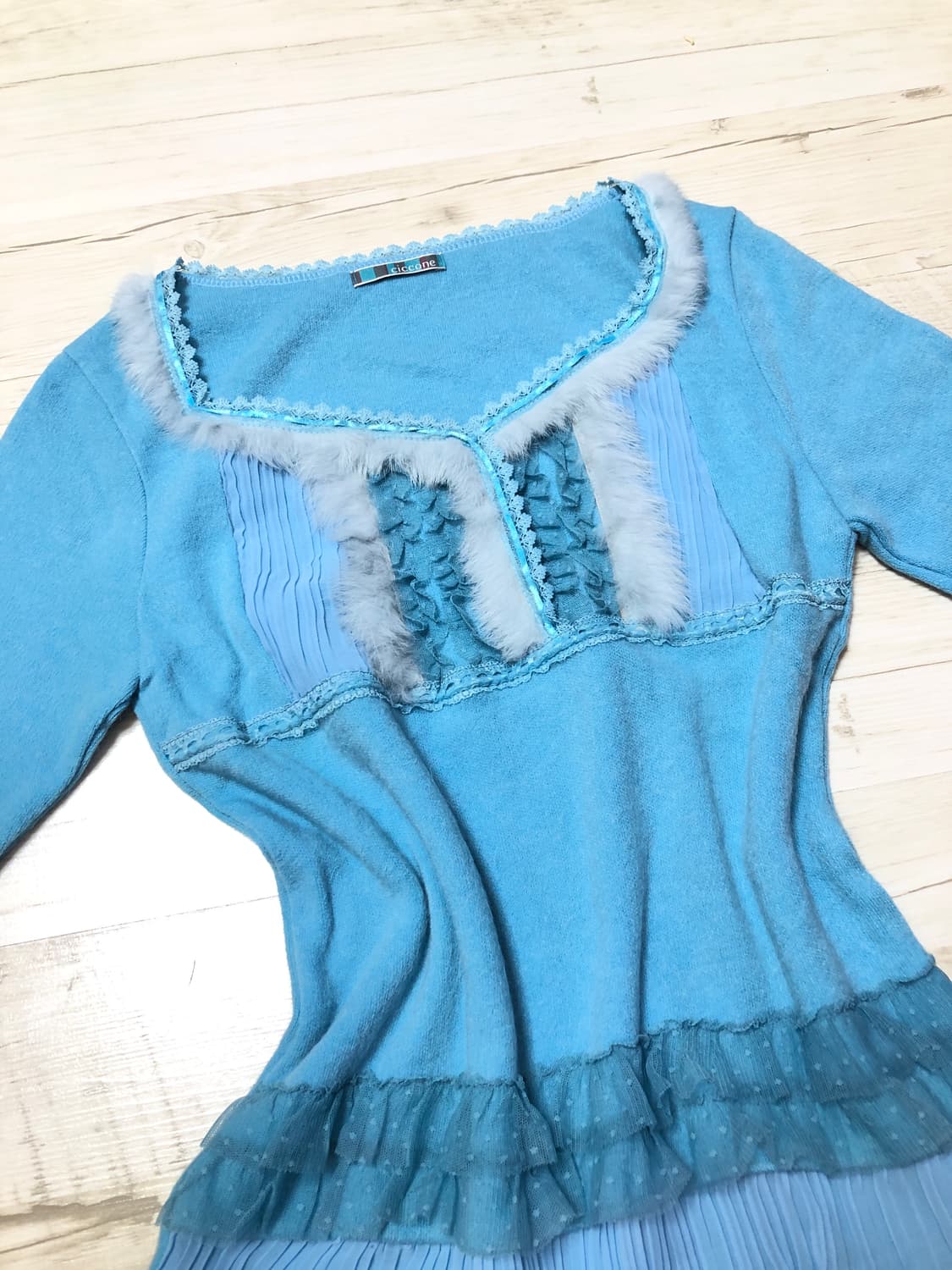 SkyBlue Lace Trimming Fur Sleeve 상품이미지1