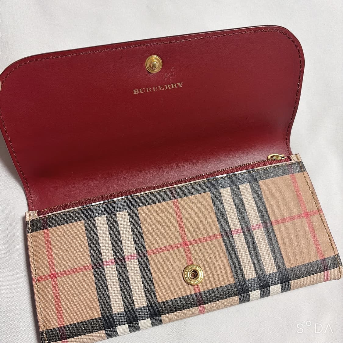 버버리 체크 패턴 장지갑 상품이미지3