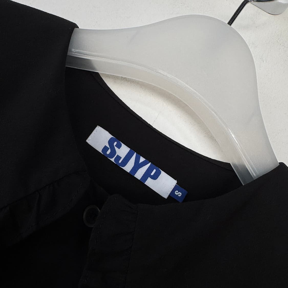 SJYP 세일러 카라 프릴 블라우스 상품이미지3