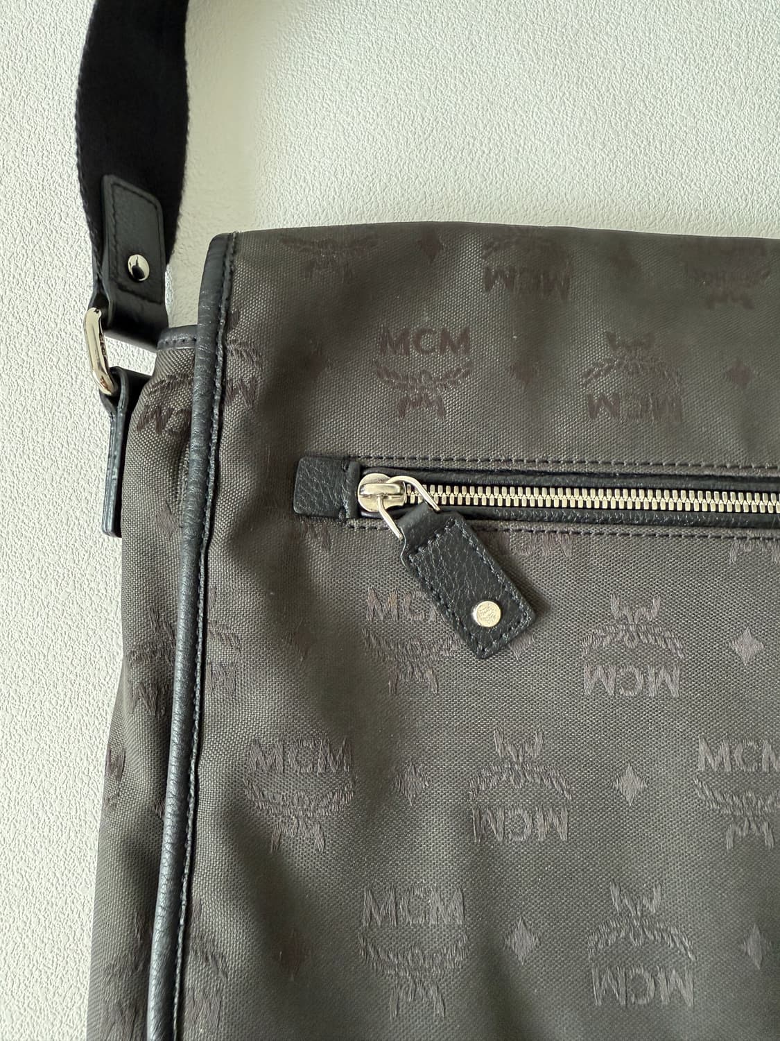 엠씨엠(MCM) 메신져백 상품이미지3