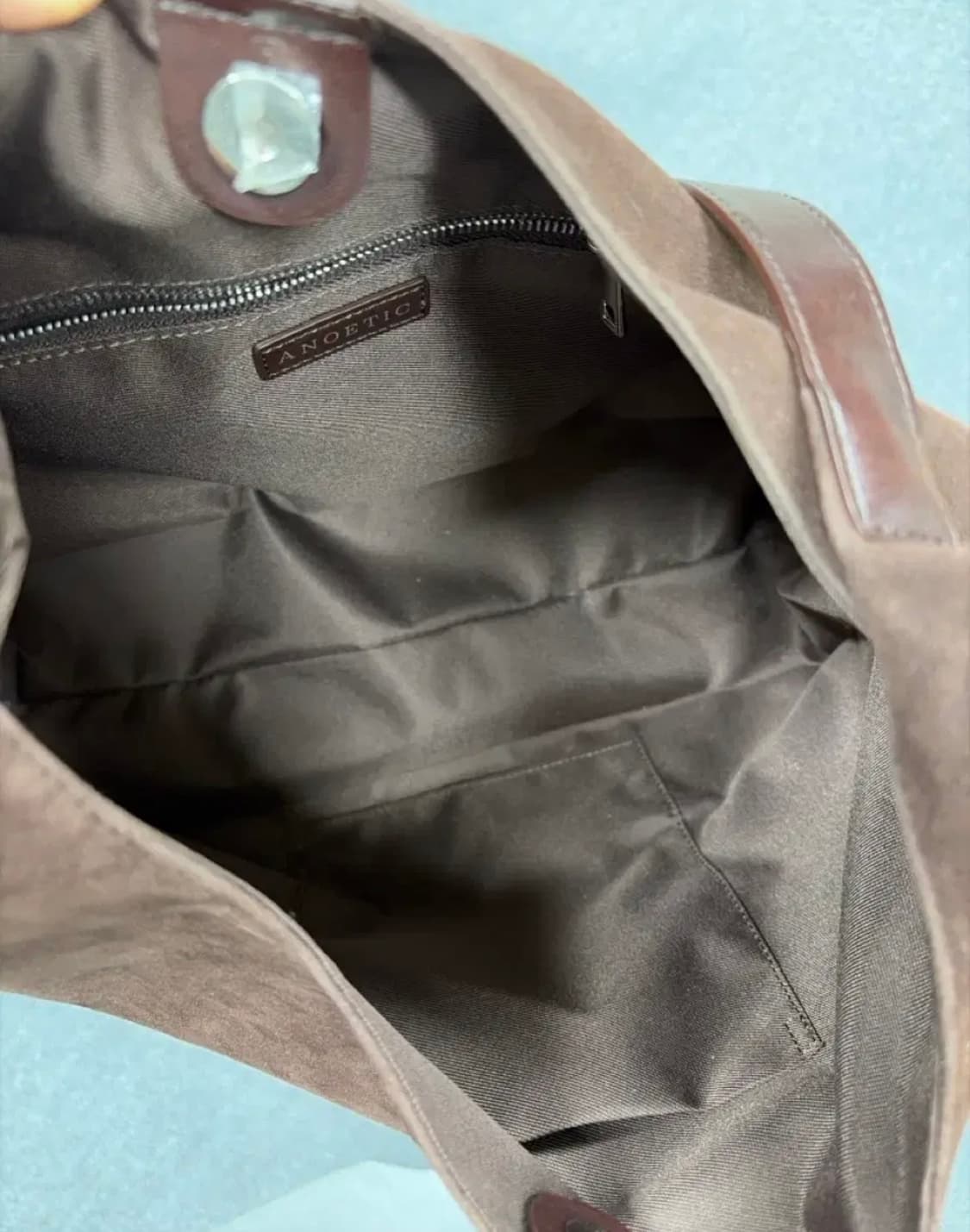 아노에틱 스웨이드 호보 백 & 카드월렛 세트 브라운 레터앤 김다빈 상품이미지2