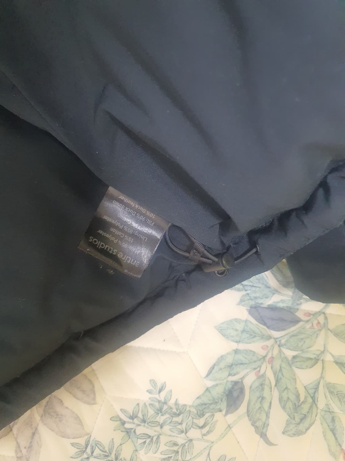 엔타이어스튜디오pfd v2패딩 xxl 상품이미지4