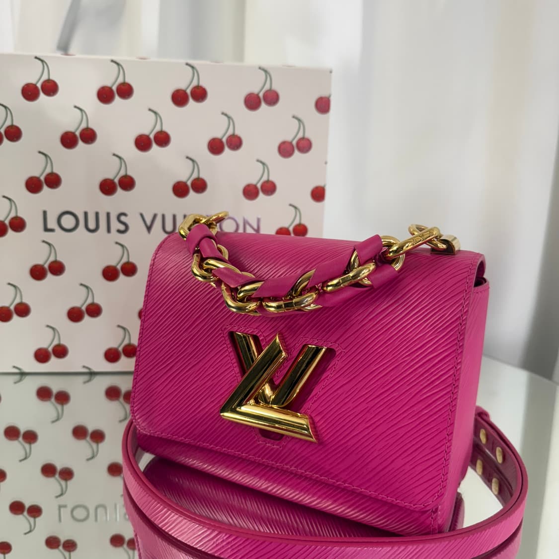 [정품]루이비통 에피 트위스트 PM M21719 상품이미지2