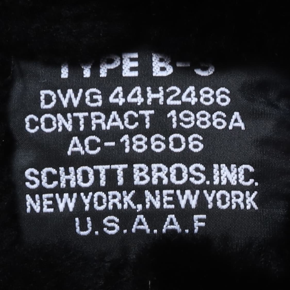 쇼트 Schott Type B-3 Mouton Jacket

 상품이미지7