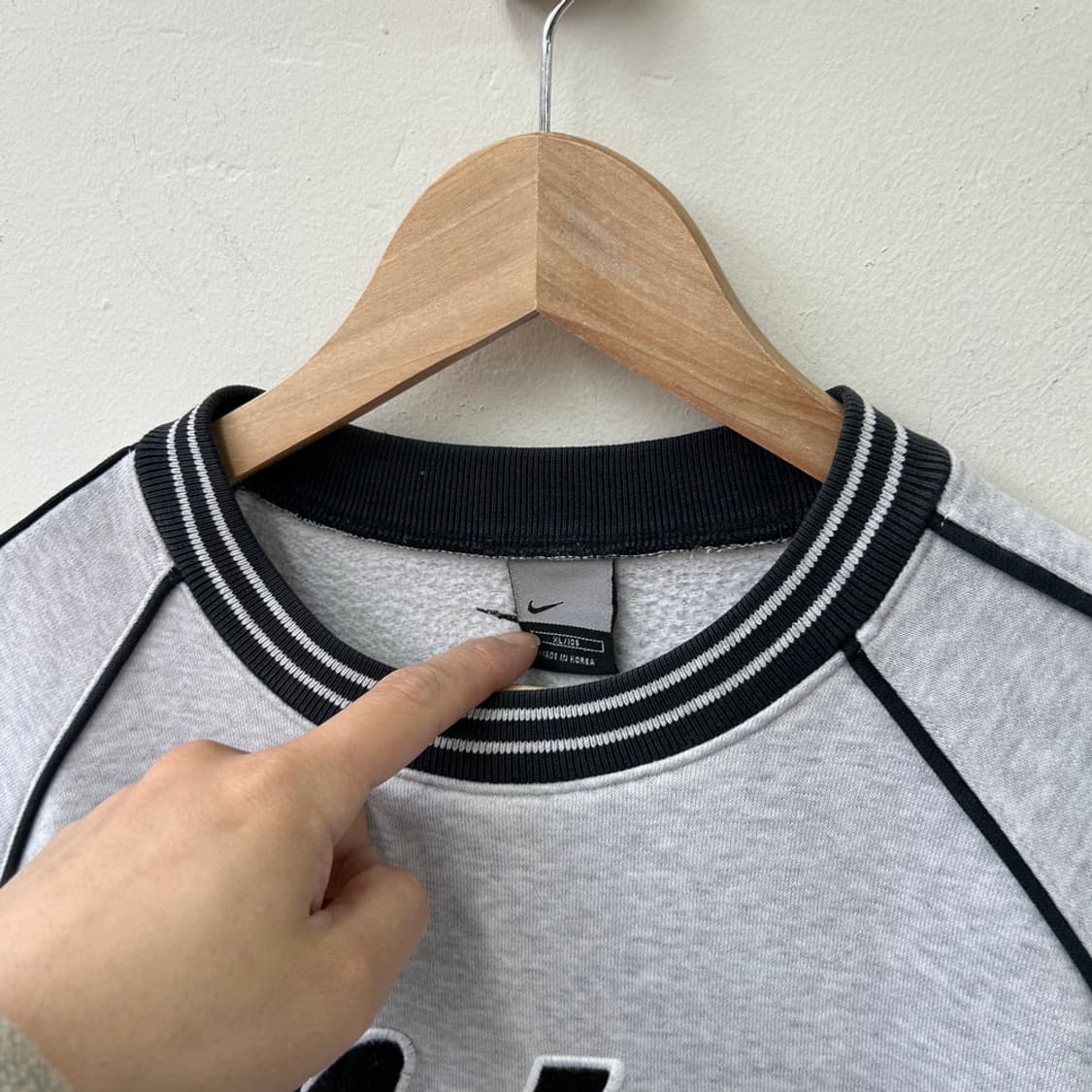 16365 - 나이키 스우시 맨투맨 상품이미지3