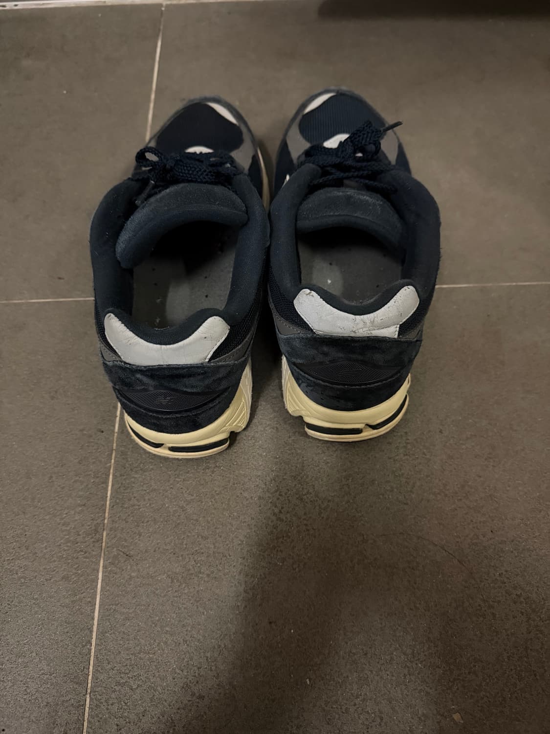 뉴발란스 2002R 이클립스 캐슬락 상품이미지4