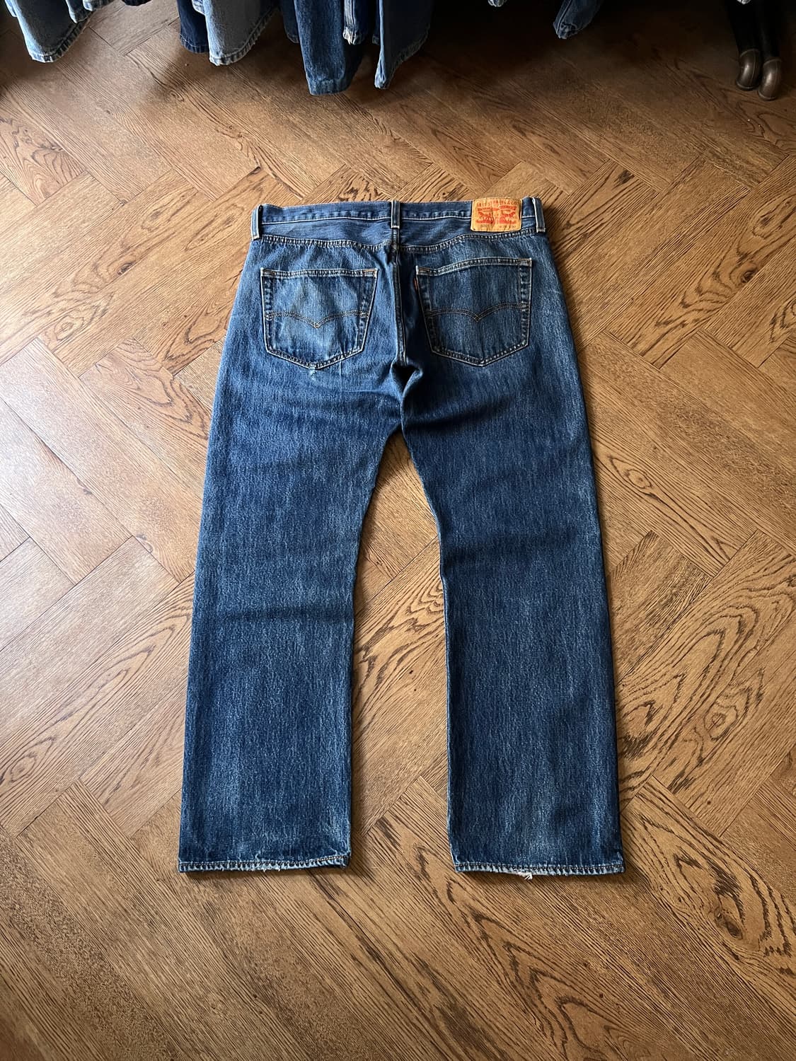 [36]리바이스 501 빈티지 페이딩 스트레이트 데님 팬츠 상품이미지2