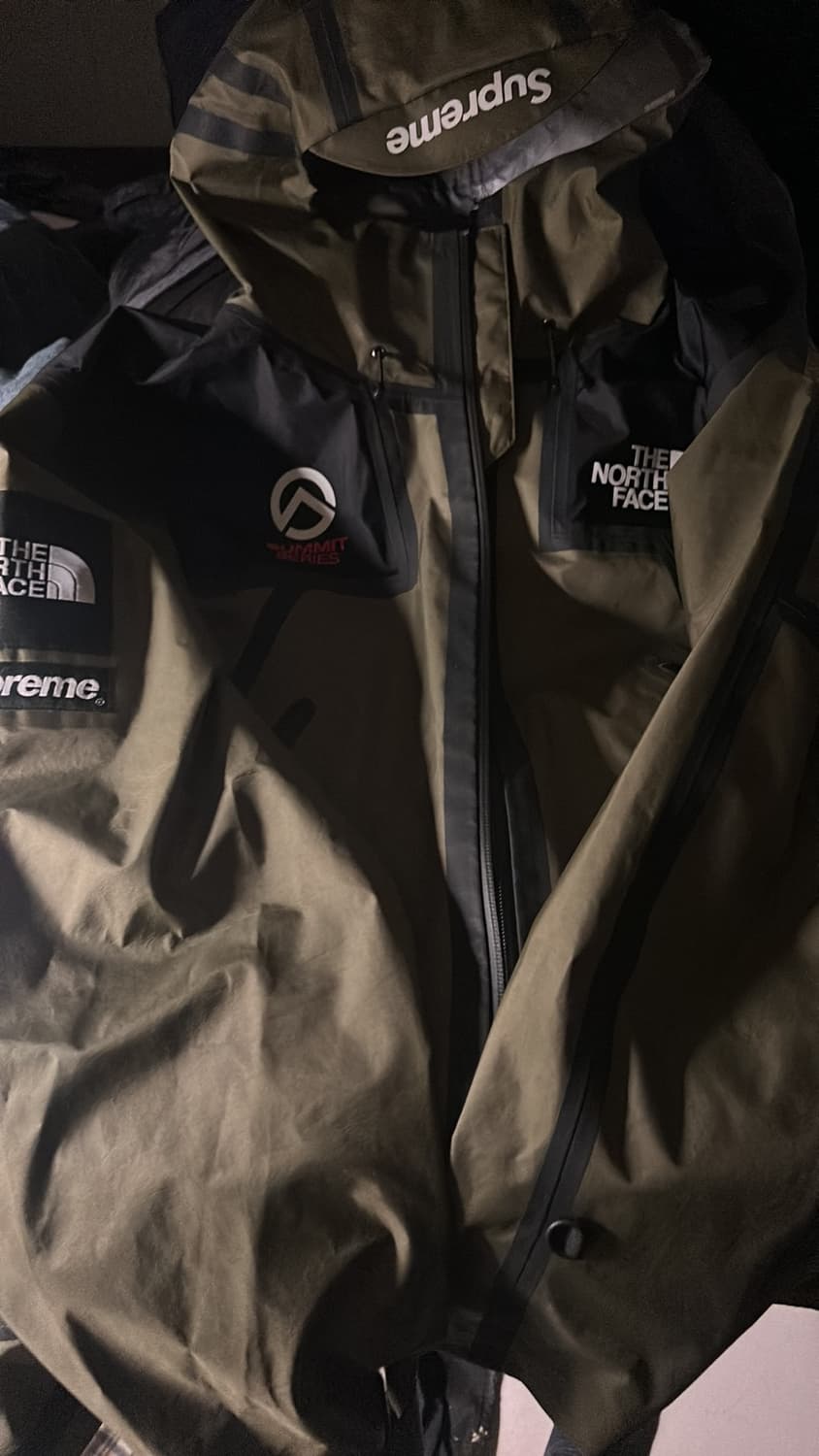 슈프림 x 노스페이스 서밋 XL 올리브색 팝니당 상품이미지4