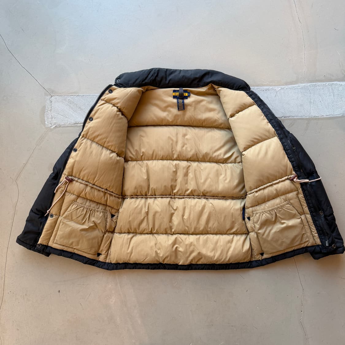 랄프로렌 럭비 다운 푸퍼 자켓 상품이미지2