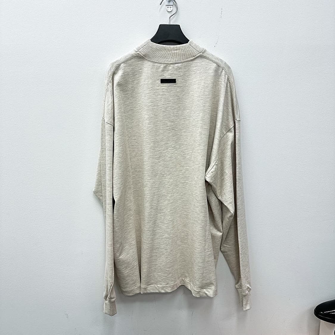 (정품/새상품) 피어오브갓 남성 오트밀 이터널 로고 롱슬리브 상품이미지3